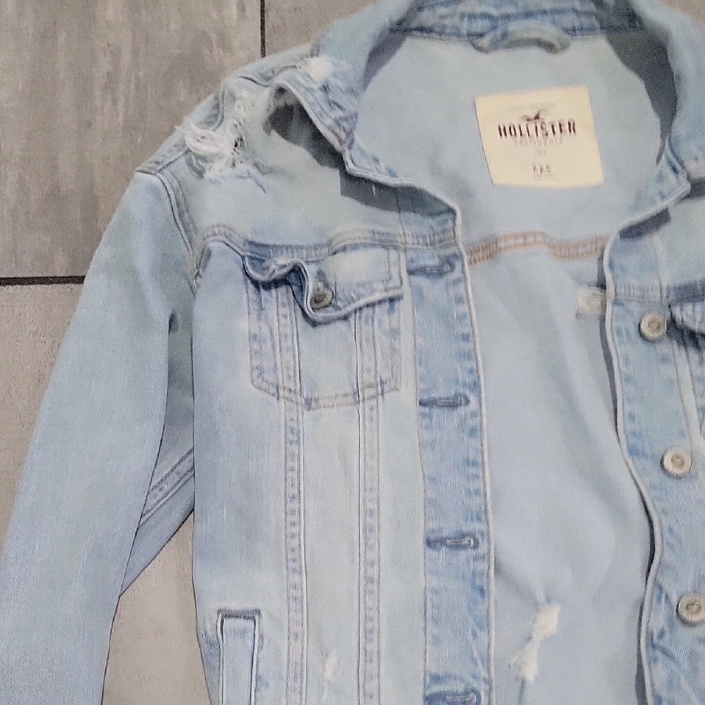 Hollister Distress Light Blue Denim Jacket Size XXS #cj - Picture 3 of 7